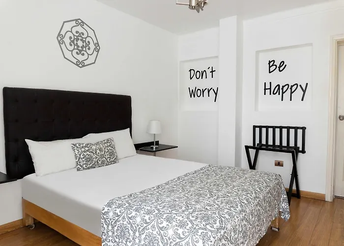 Hotel Basadre Suites