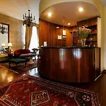 Hotel Basadre Suites