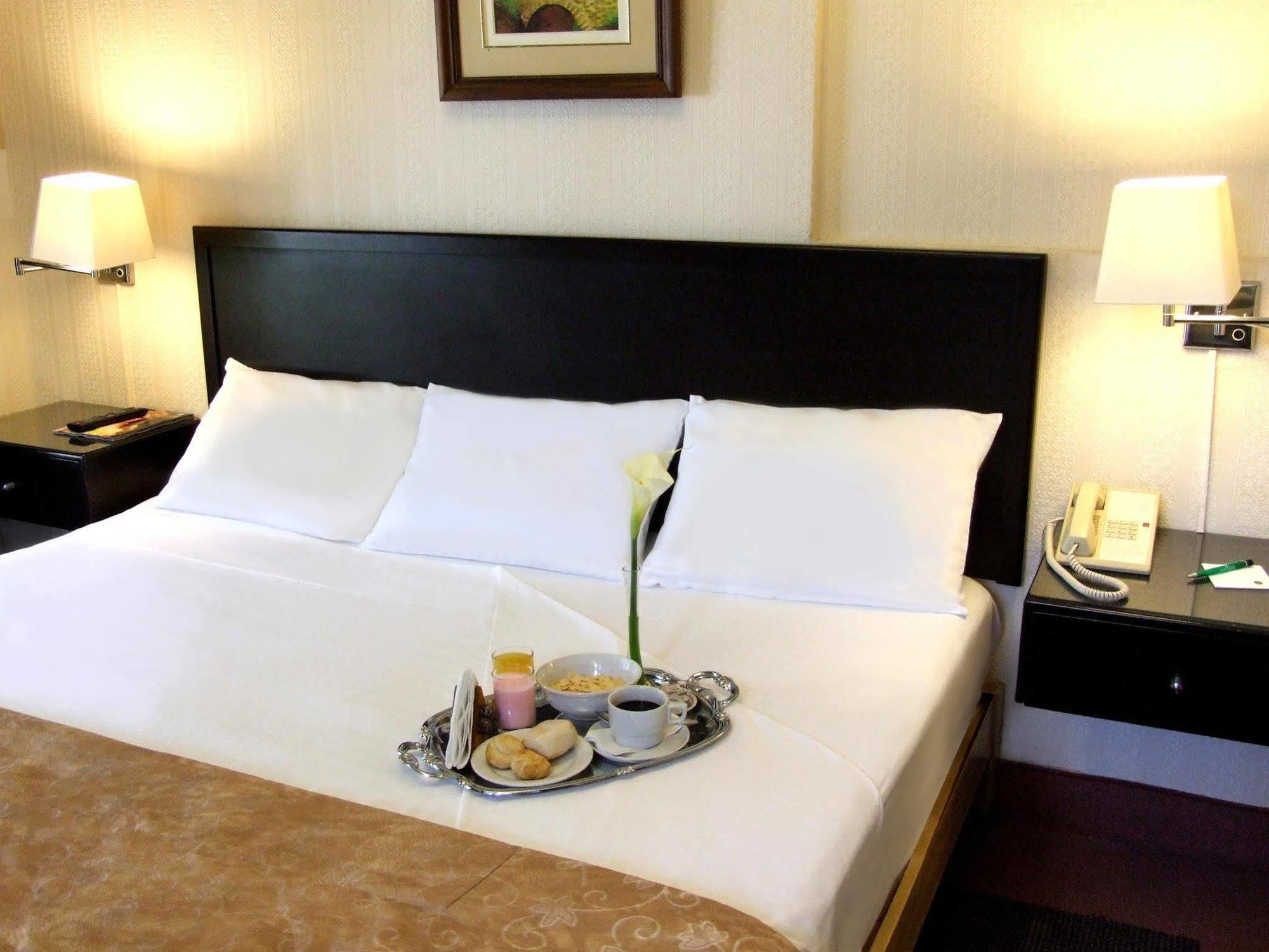 Hotel Basadre